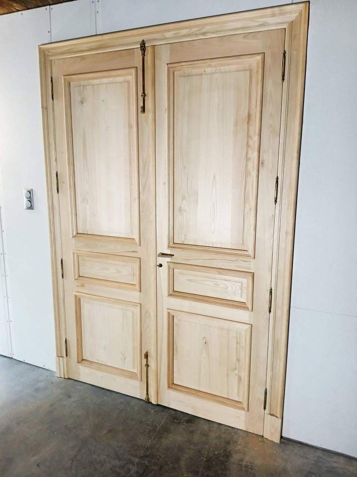 Pose de portes en bois Nord Aveyron